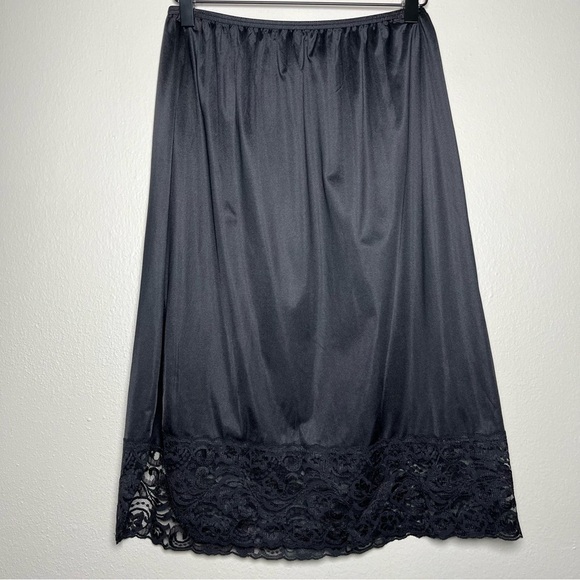 VTG Vanity Fair Women Nylon Slip Skirt Small Black Lace Trim Side‎ Slit Elastic - Picture 2 of 6